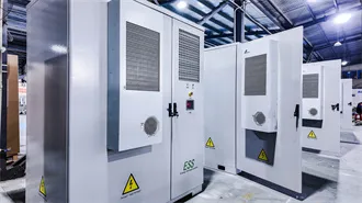 How much does the energy storage cabinet cost? | NenPower