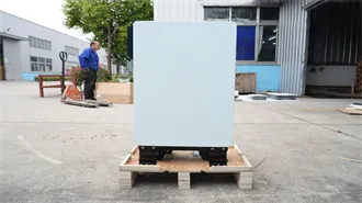 Integrated photovoltaic storage and off-grid machine/cabinet - IMAX